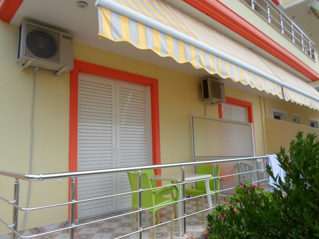 Adriana Apartments Himare Exterior photo